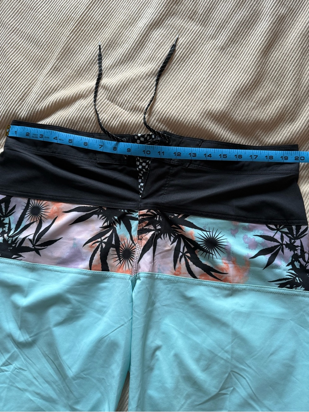 Billabong Men’s 4-way Performance Stretch Tribong Pro Boardshort
Aqua 36 Waist - Picture 12 of 14